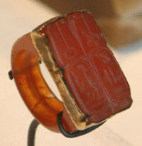 200px-Egypte_louvre_126_bague